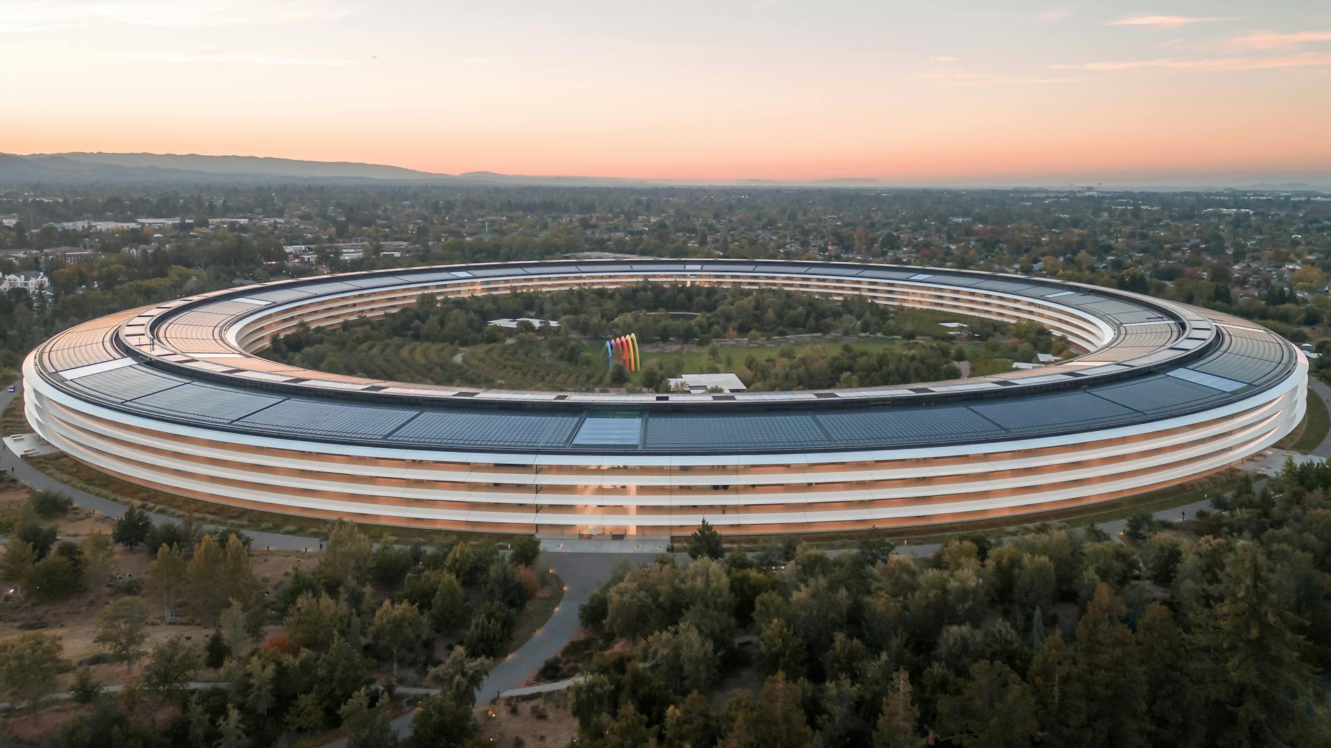 Silicon Valley’s Magical Money Machine: How GPT-4.5 Turns Vague Promises into Venture Capital Gold 